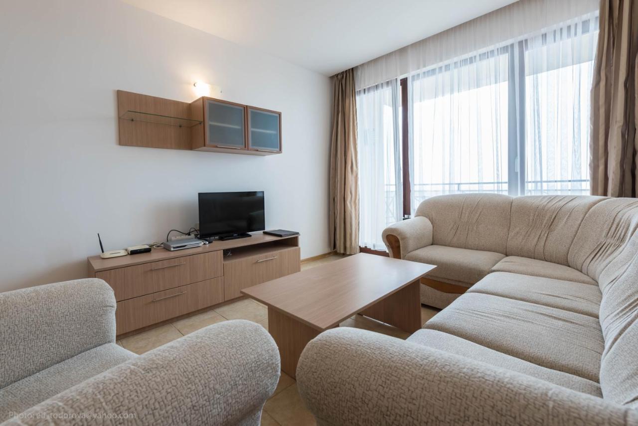 Golden Sands Rentals Apartments Exteriör bild