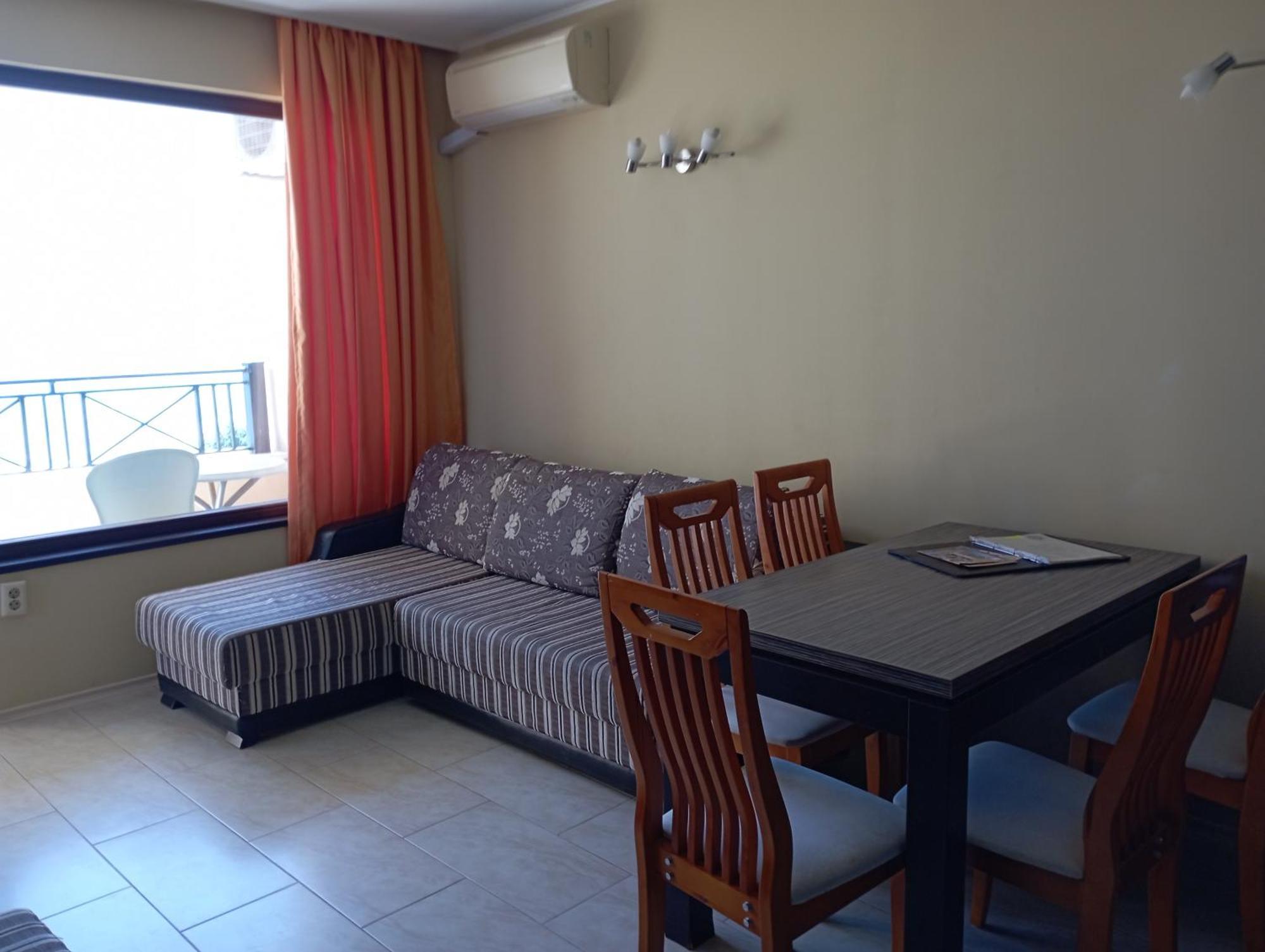Golden Sands Rentals Apartments Exteriör bild
