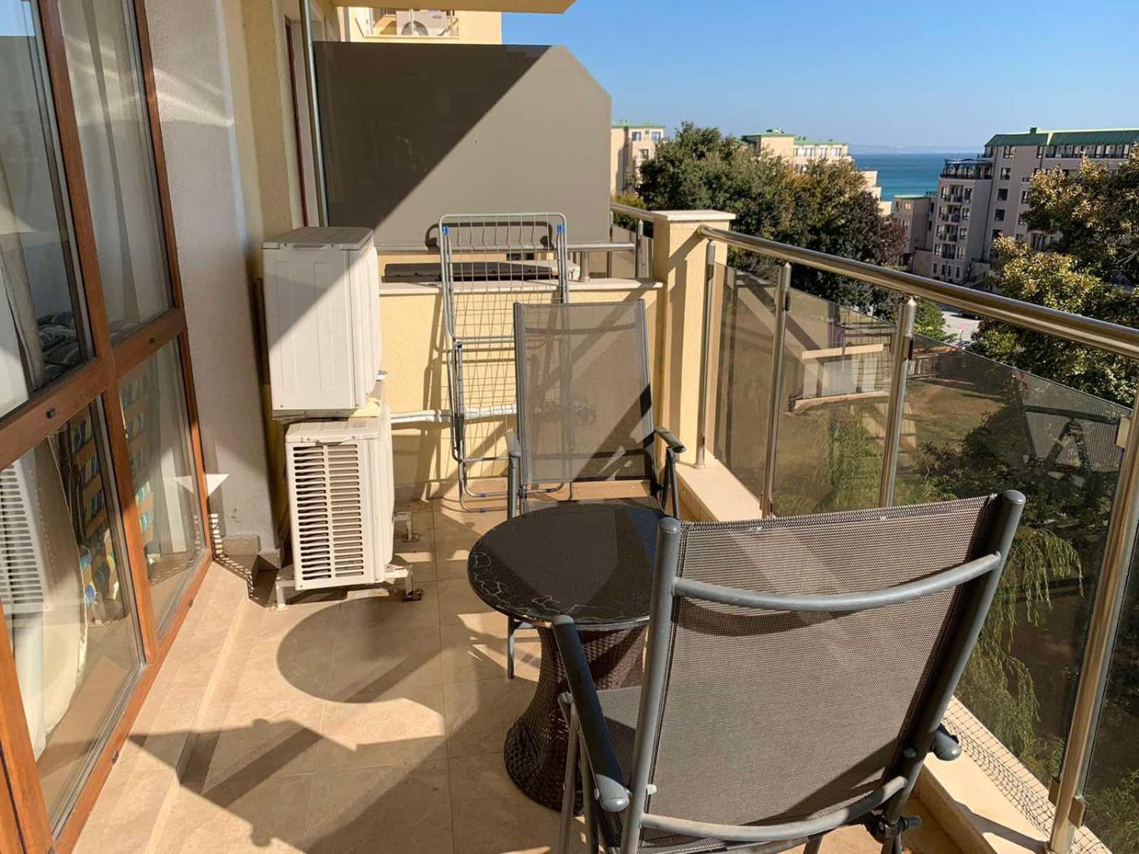 Golden Sands Rentals Apartments Exteriör bild