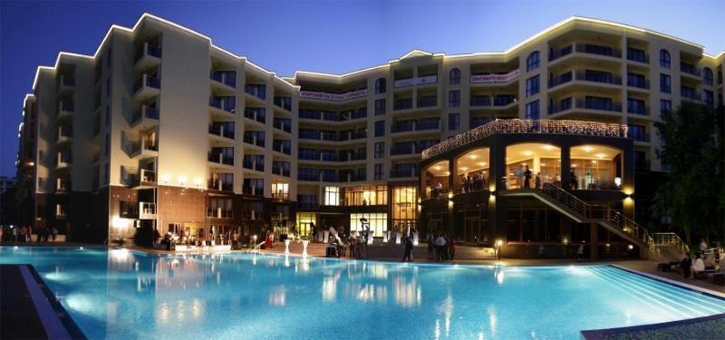Golden Sands Rentals Apartments Exteriör bild