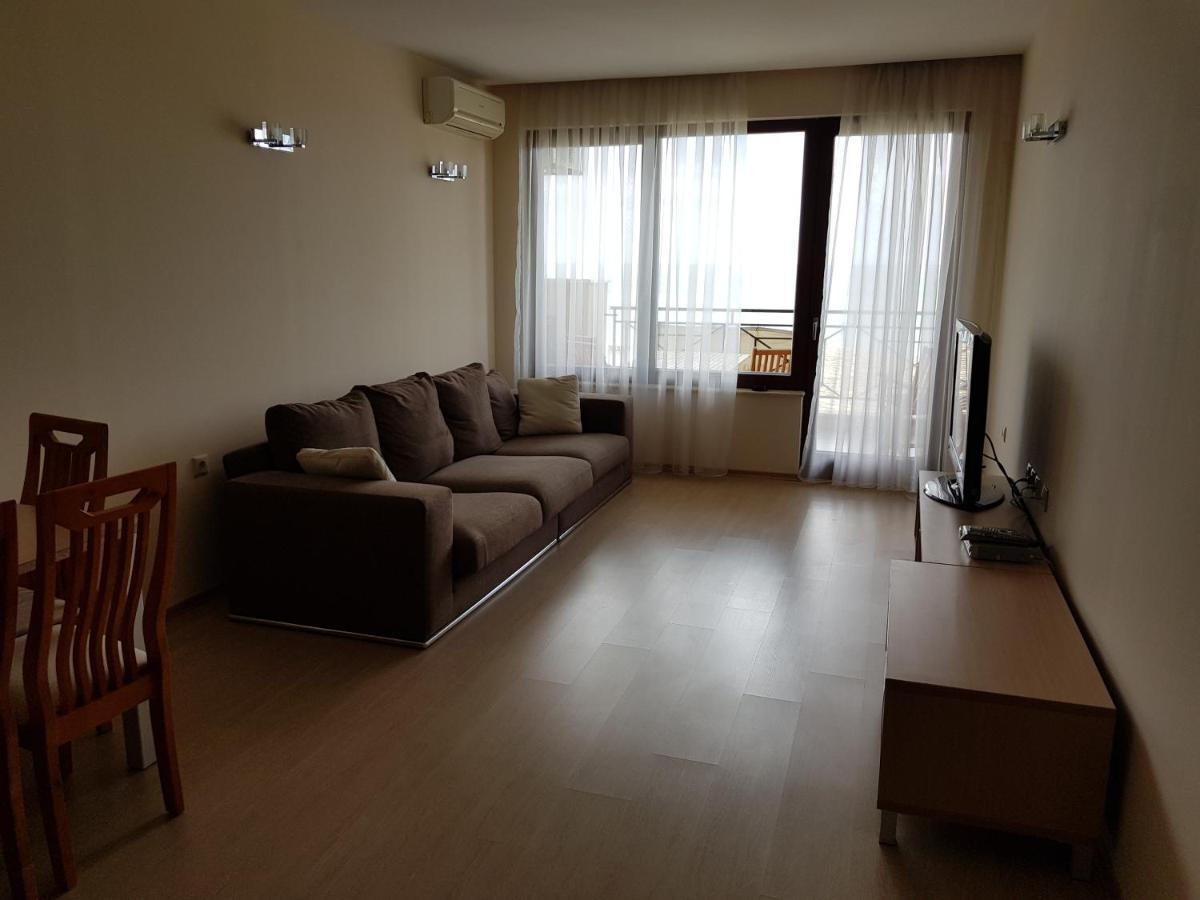 Golden Sands Rentals Apartments Exteriör bild